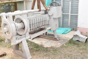 RMRDC Donates Cashew Shell Nut Oil Extractor Machine to FUNAAB