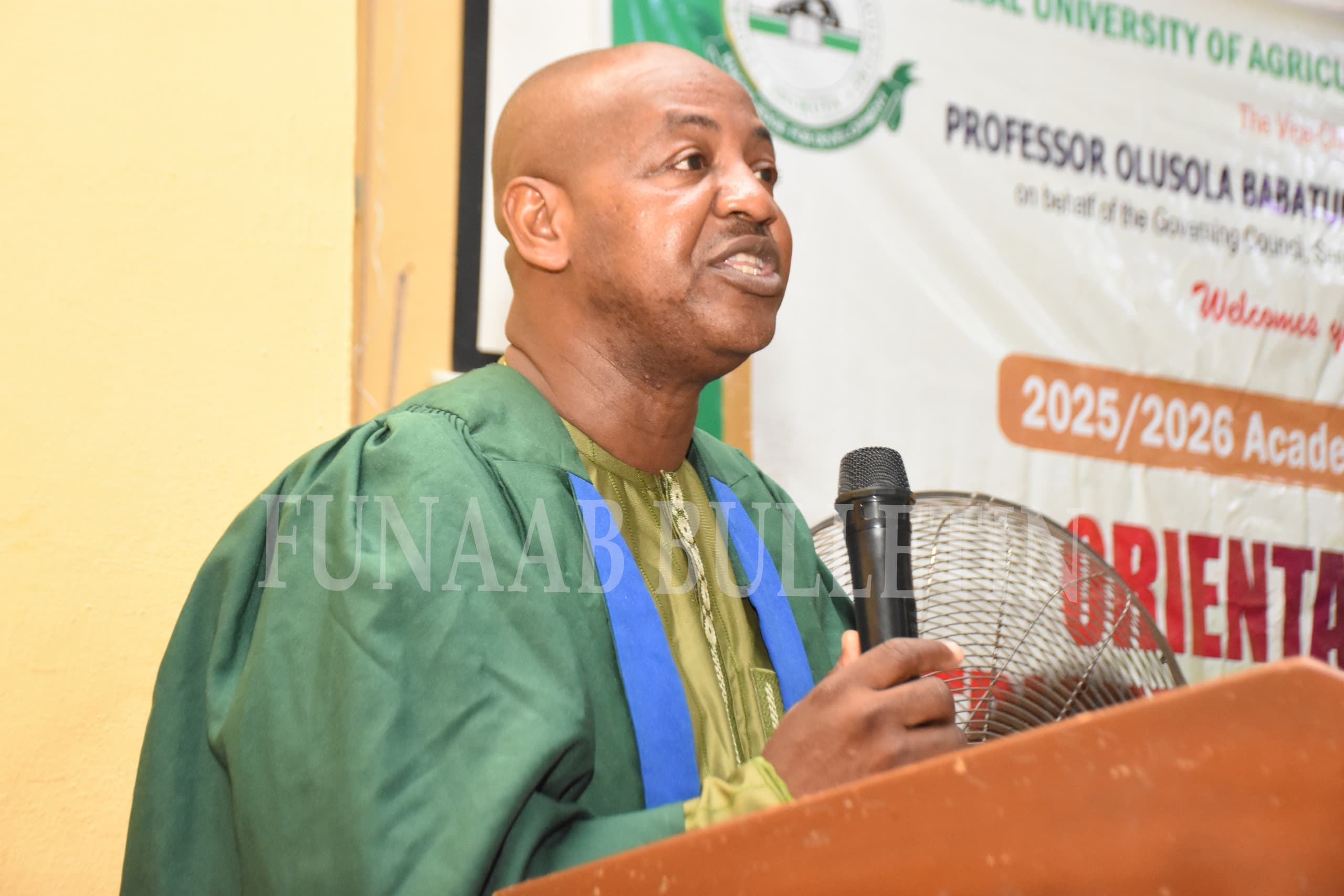 Representative of the Vice-Chancellor and the Deputy Vice-Chancellor (Development), Prof. Olawale Dairo addressing the newly matriculated Part-Time students Credit: Gbolahan Lawal
